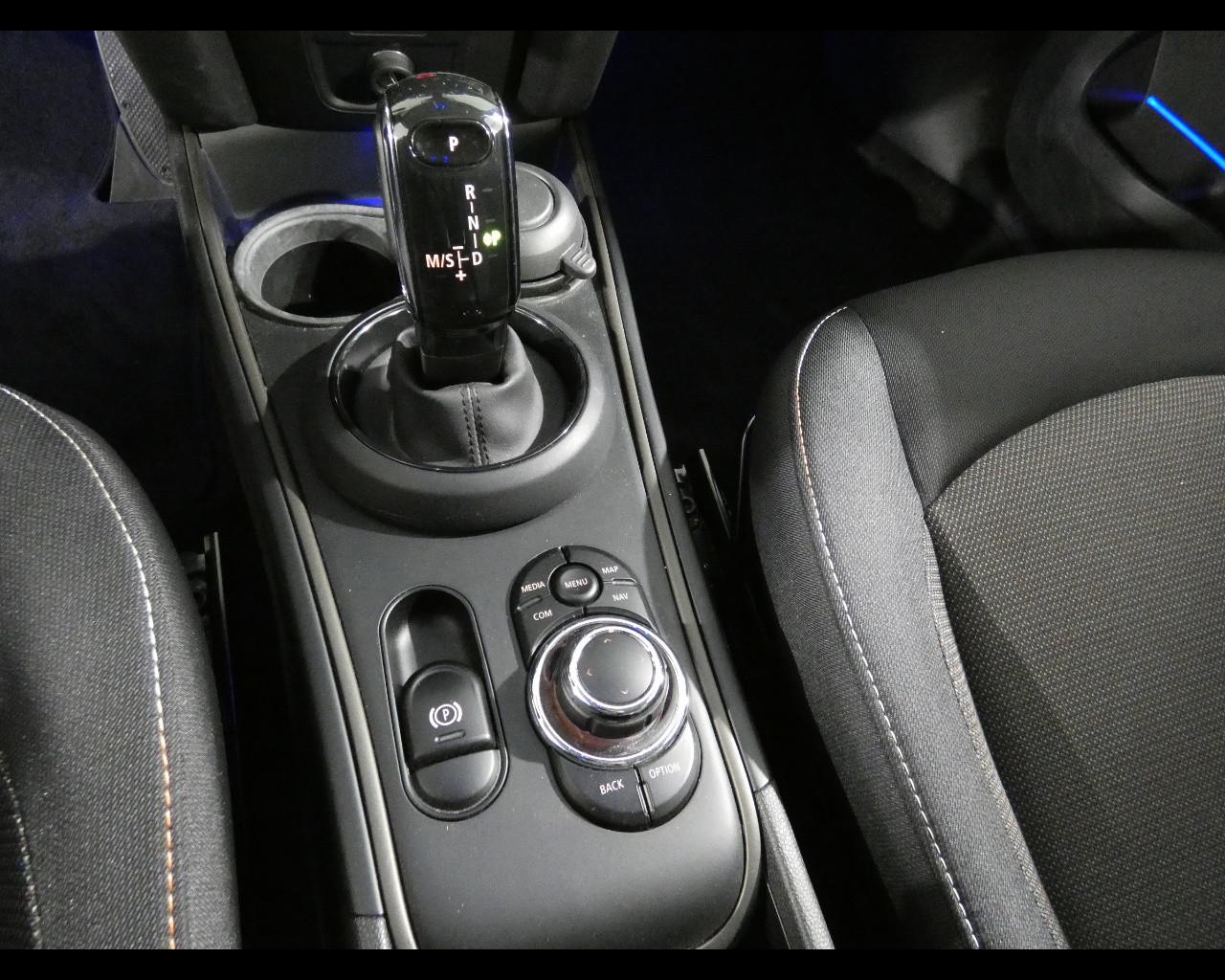 MINI Mini Countrym.(F60) - Mini 1.5 Cooper Business Countryman