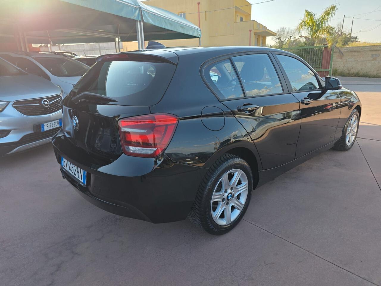 Bmw 114 114d 5p. Urban