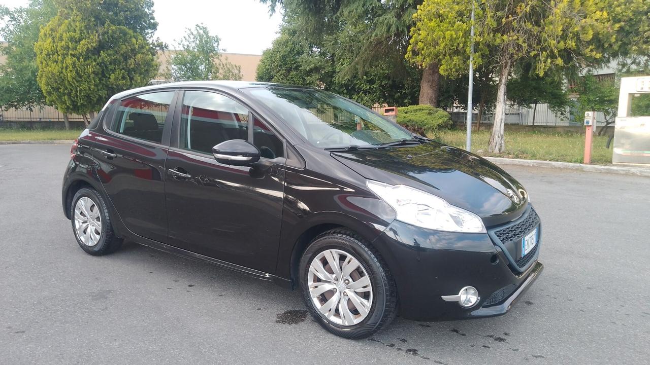 Peugeot 208 1.2 VTi 82 CV 5 P neop 108milakm 12