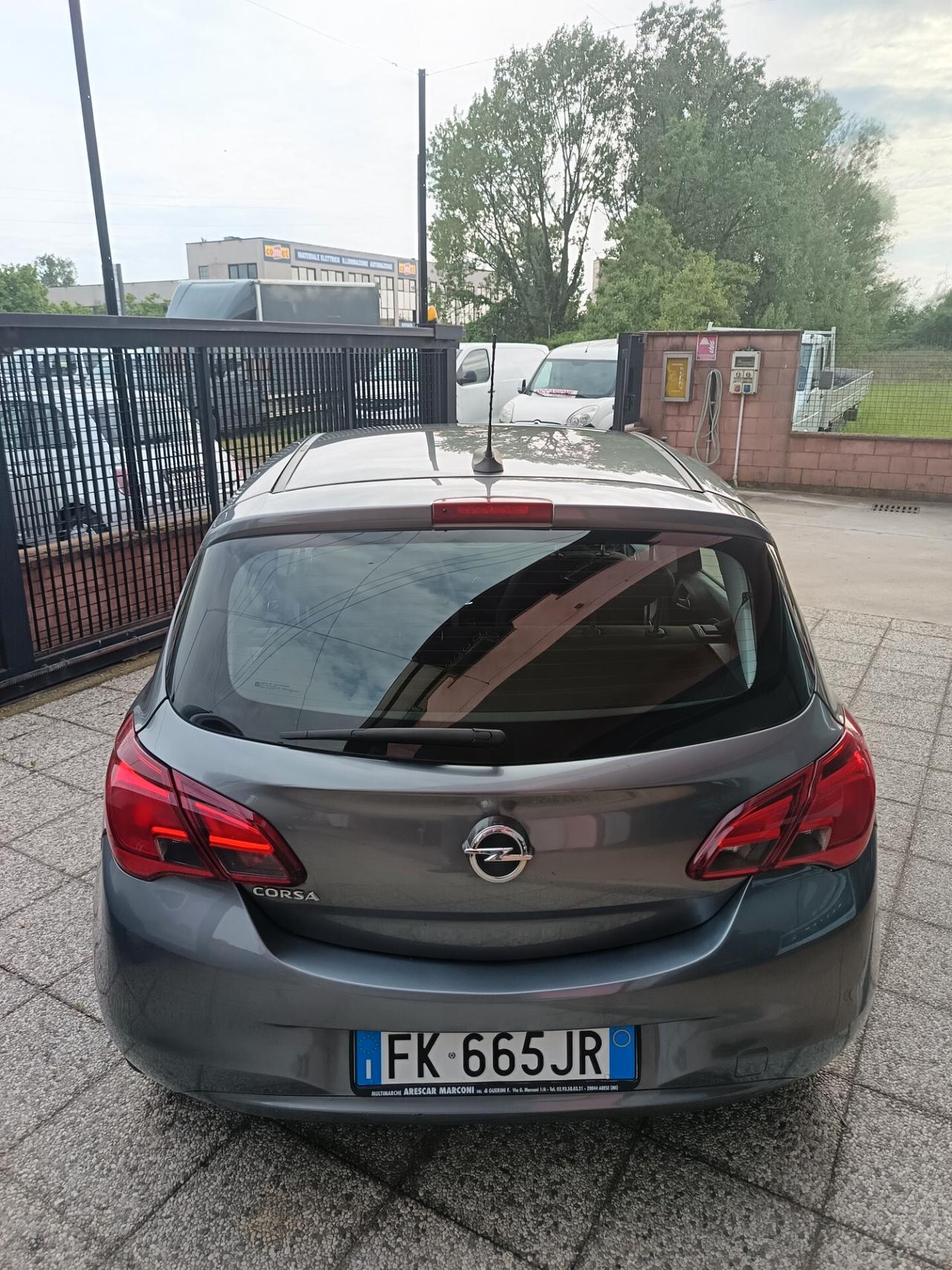 Opel Corsa 1.2 5 porte n-Joy