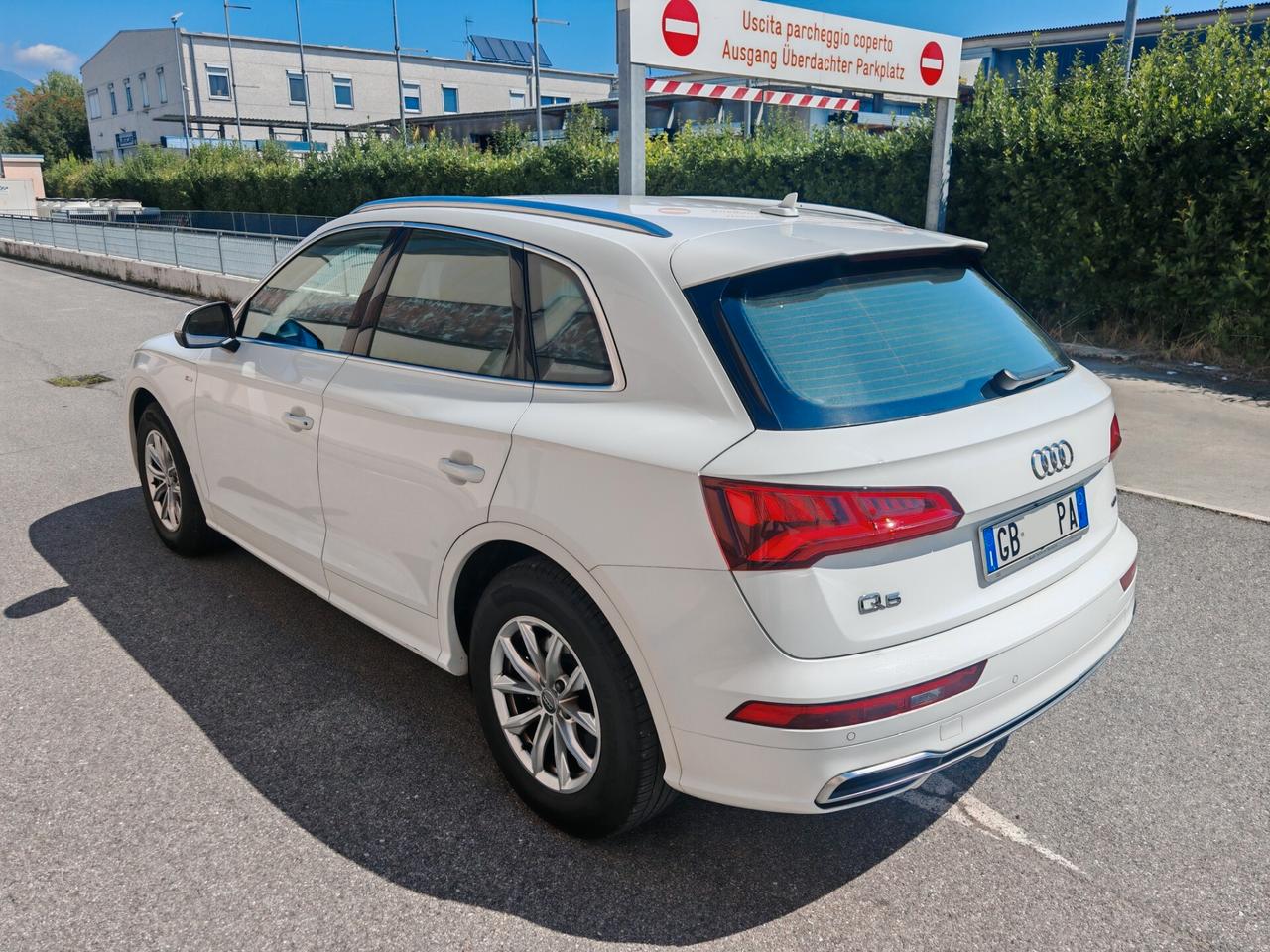 Audi Q5 190CV S LINE TOTALE UNIPROPRIETARIO KM VERI