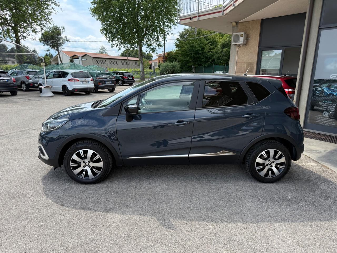Renault Captur TCe 12V 90 CV Life - OK Neopatentati