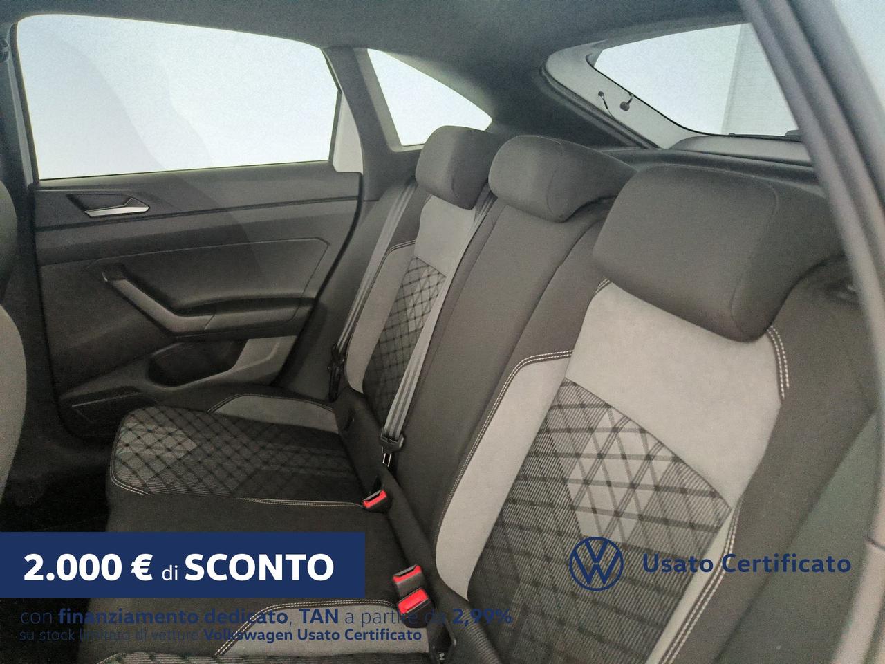 Volkswagen Taigo 1.0 tsi r-line 110cv