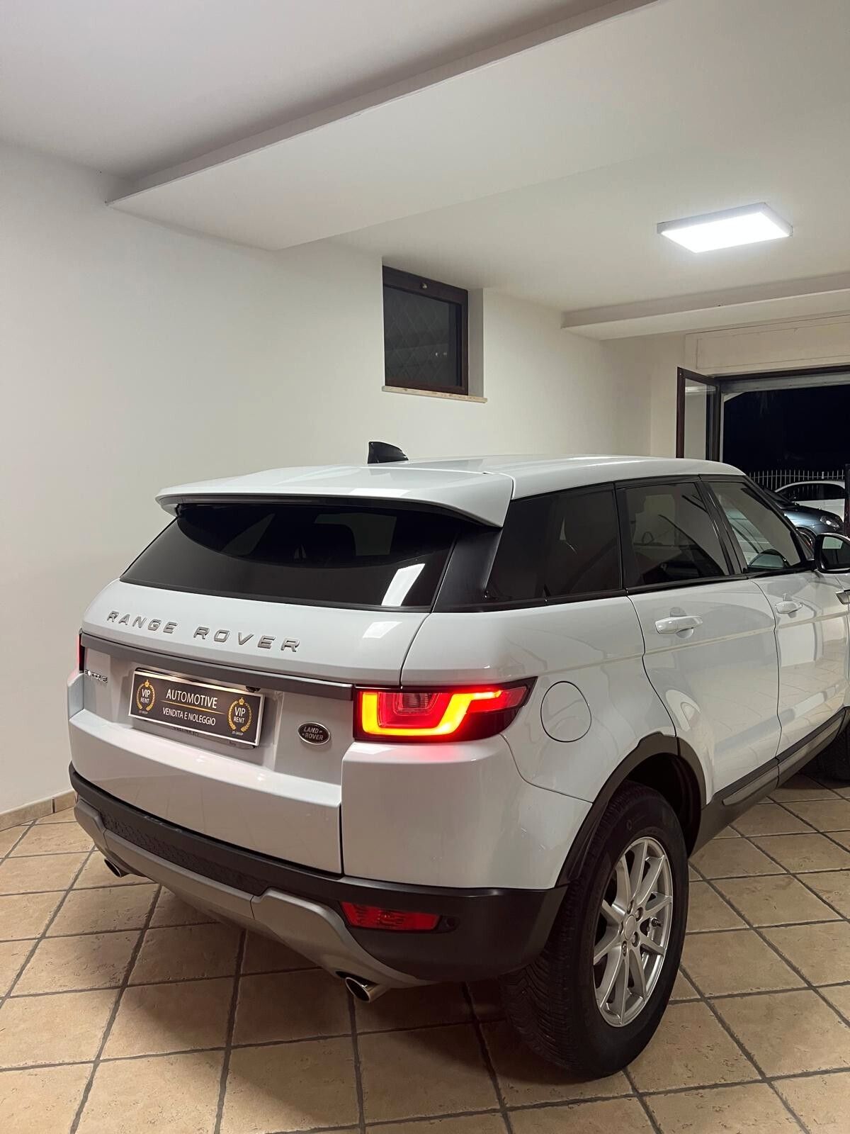 Land Rover Range Rover Evoque 2016 photo 3