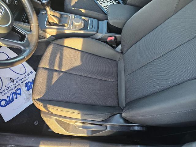 AUDI Q2 30 TDI Business