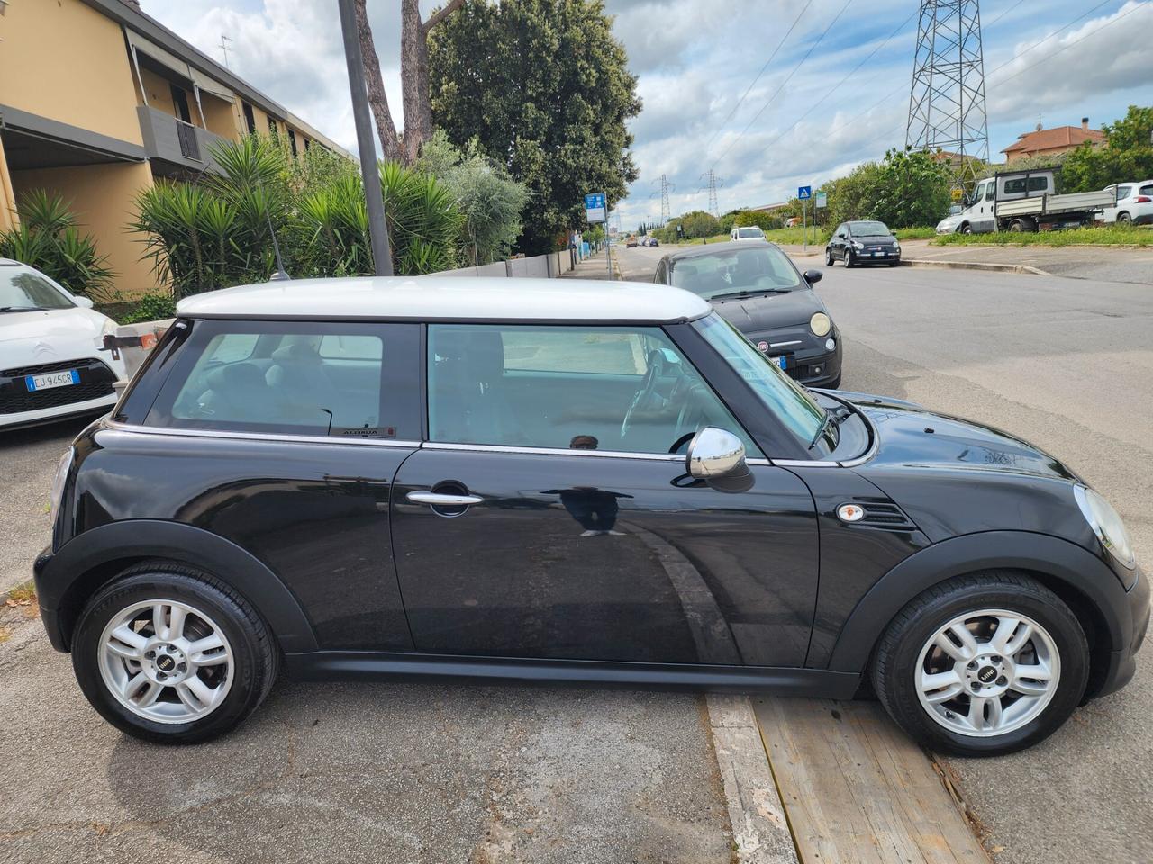 Mini 1.6 16V One (55kW)