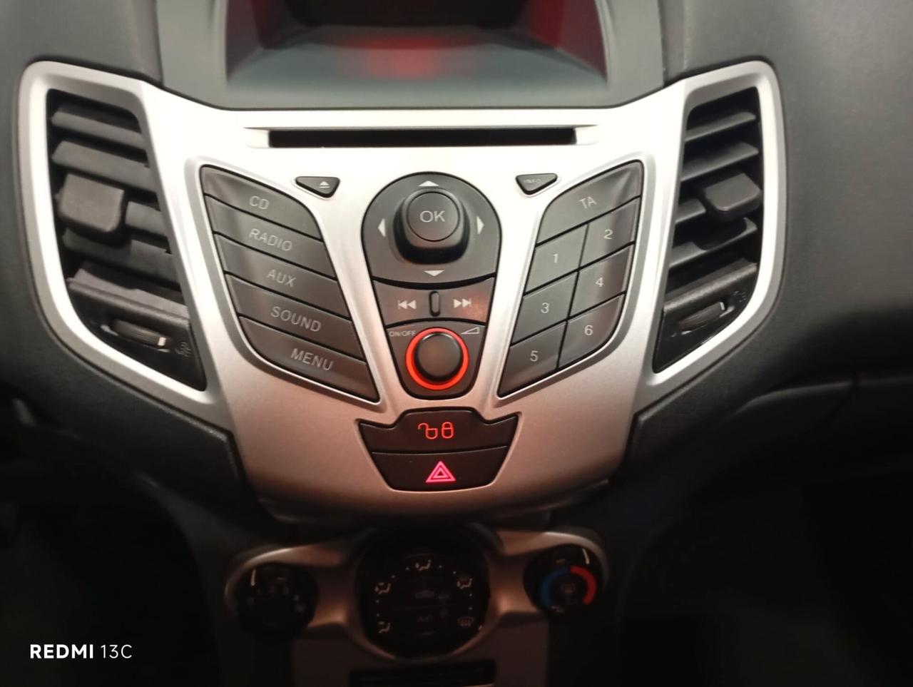 FORD FIESTA DEL 2012 BENZINA 130,000 KM