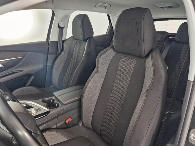 Peugeot 3008 BlueHDi 130 S&S EAT8 Business