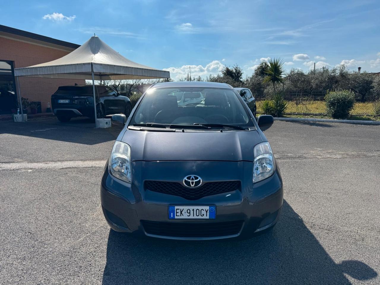 Toyota Yaris 1.3 BENZ 5P SOL KM 72000 - 2011