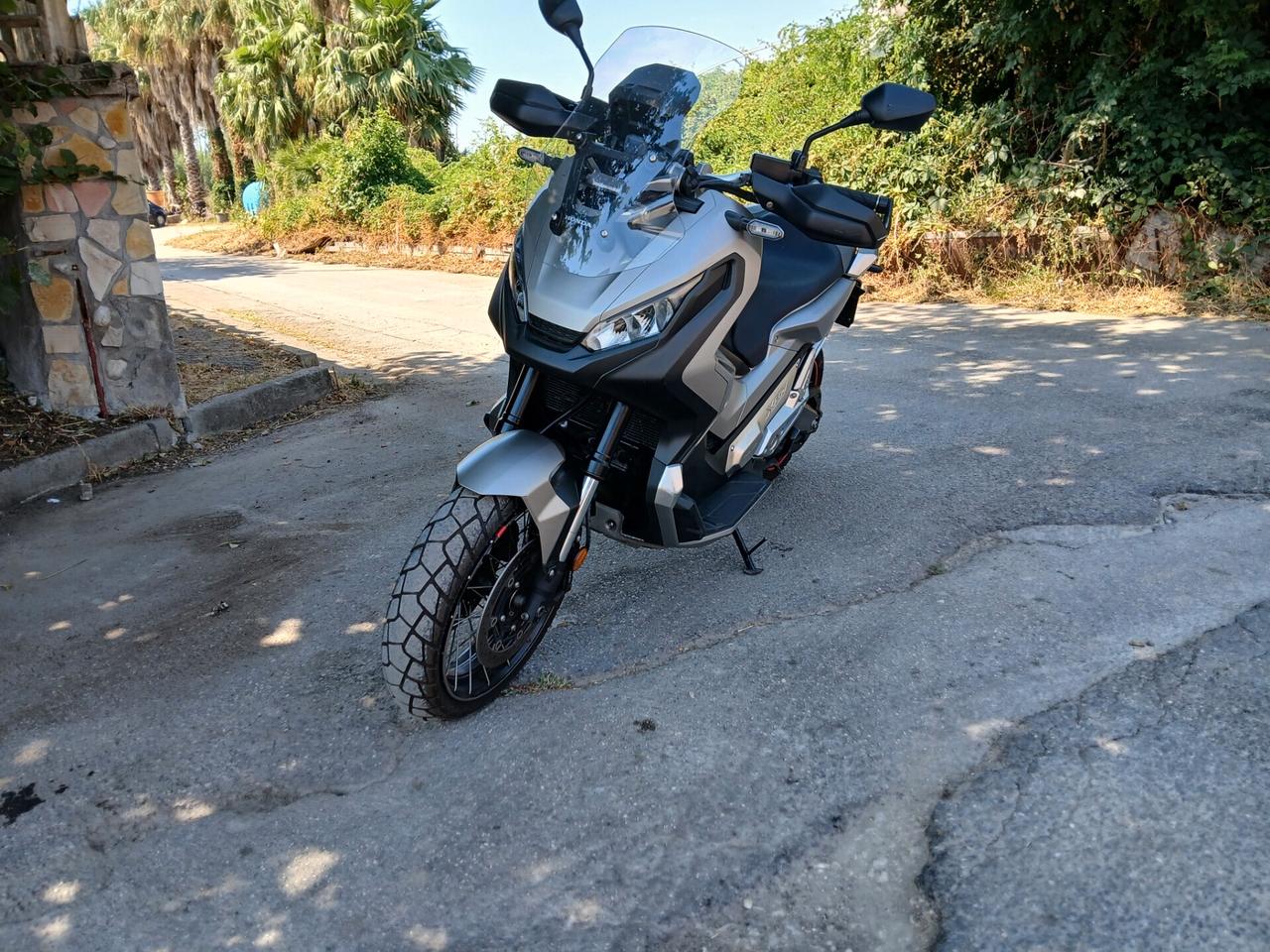 Honda X-ADV 750 anno 2019 ... 18 mila km