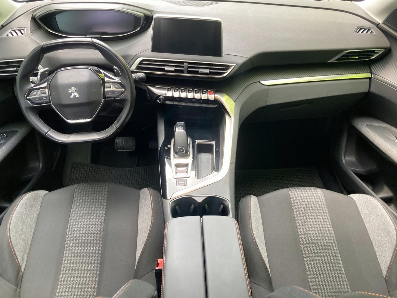 PEUGEOT 3008 1.5 bluehdi Active s&s 130cv eat8