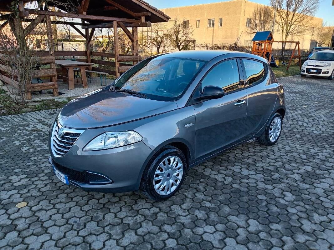 Lancia Ypsilon 1.2 8v Platinum 69cv