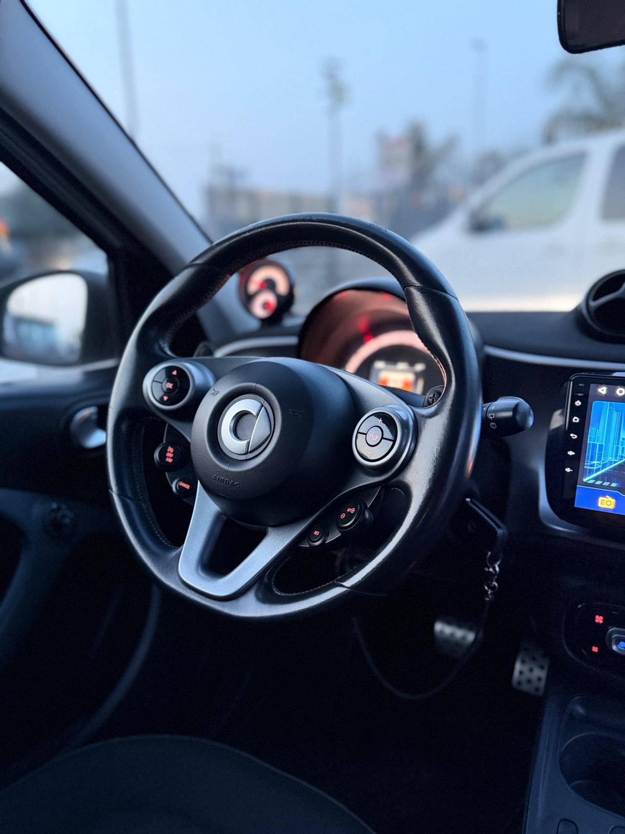 Smart ForFour 70 1.0 twinamic Allestita Brabus