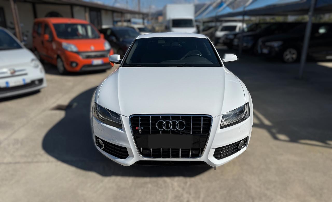 Audi A5 2.0 TDI QUATTRO S-LINE