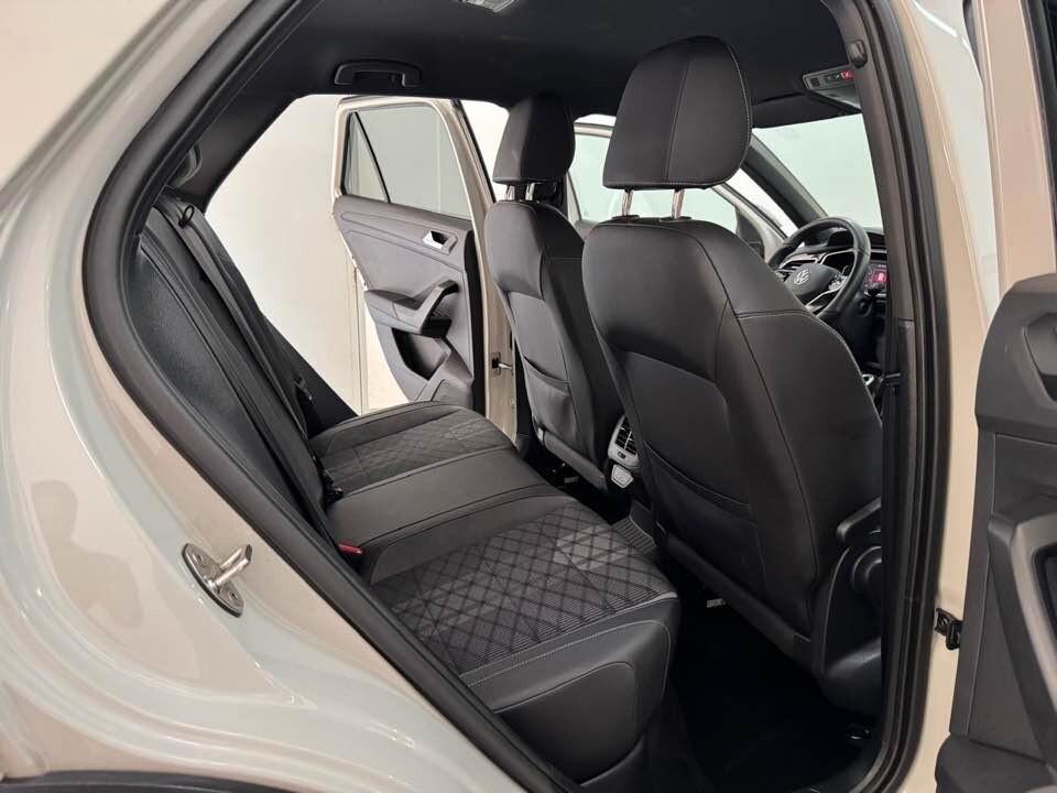 Volkswagen T-Roc 1.0 TSI R-Line 2023