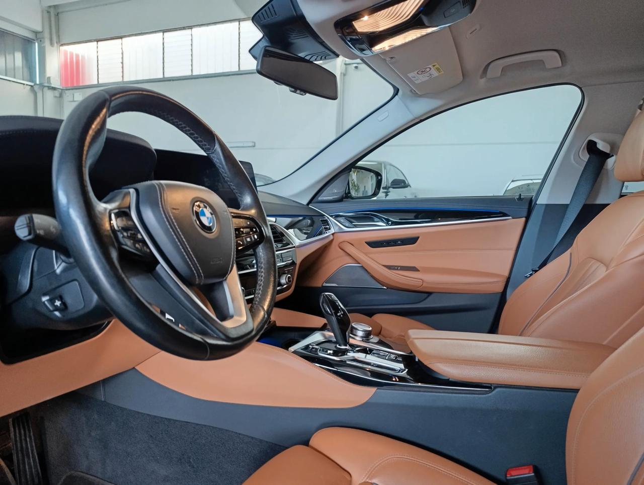 BMW 520 d Touring mhev 48V Luxury auto