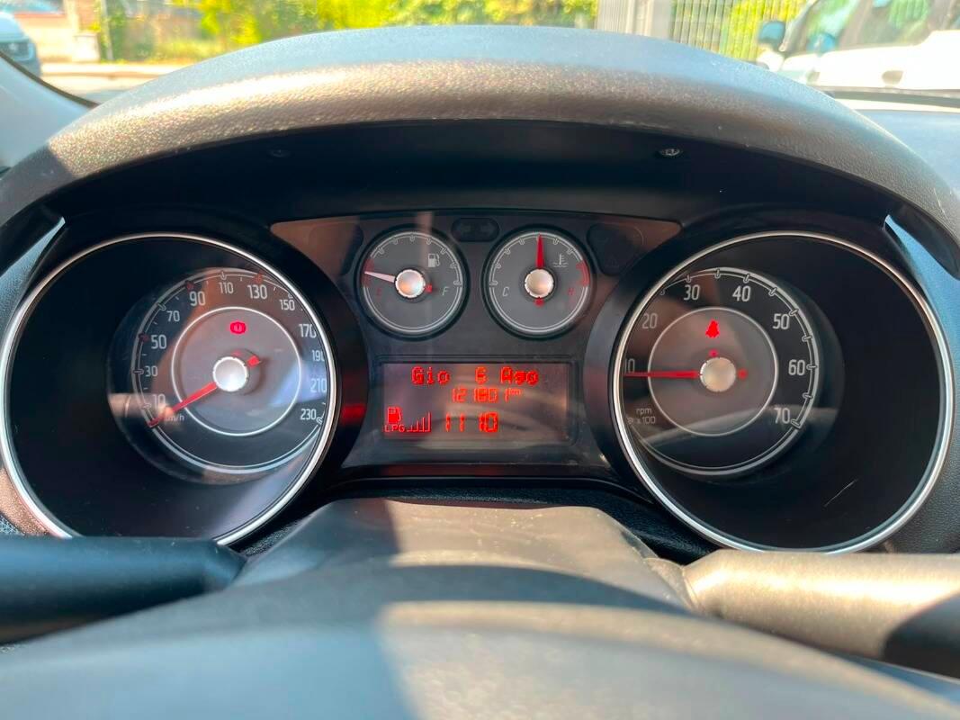 Fiat Punto 1.4 easypower Street Gpl 5p E6