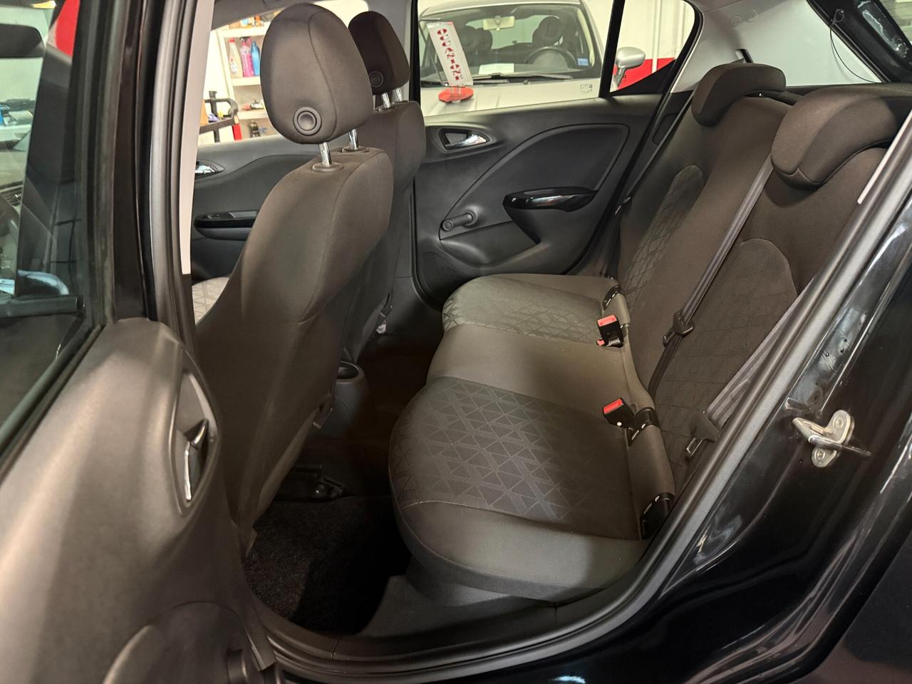 Opel Corsa 1.2 5 porte Black Edition