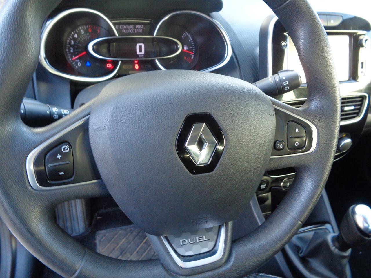 Renault Clio TCe 12V 90 CV GPL 5 porte Moschino Life