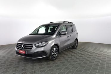 MERCEDES-BENZ CLA sse T T 180d Premium