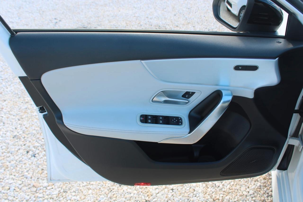 Mercedes-benz A Tua A SOLI 325€ al mese Anticipo Zero