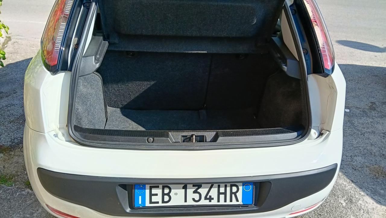 FIAT PUNTO 1.3 MTJ-2010