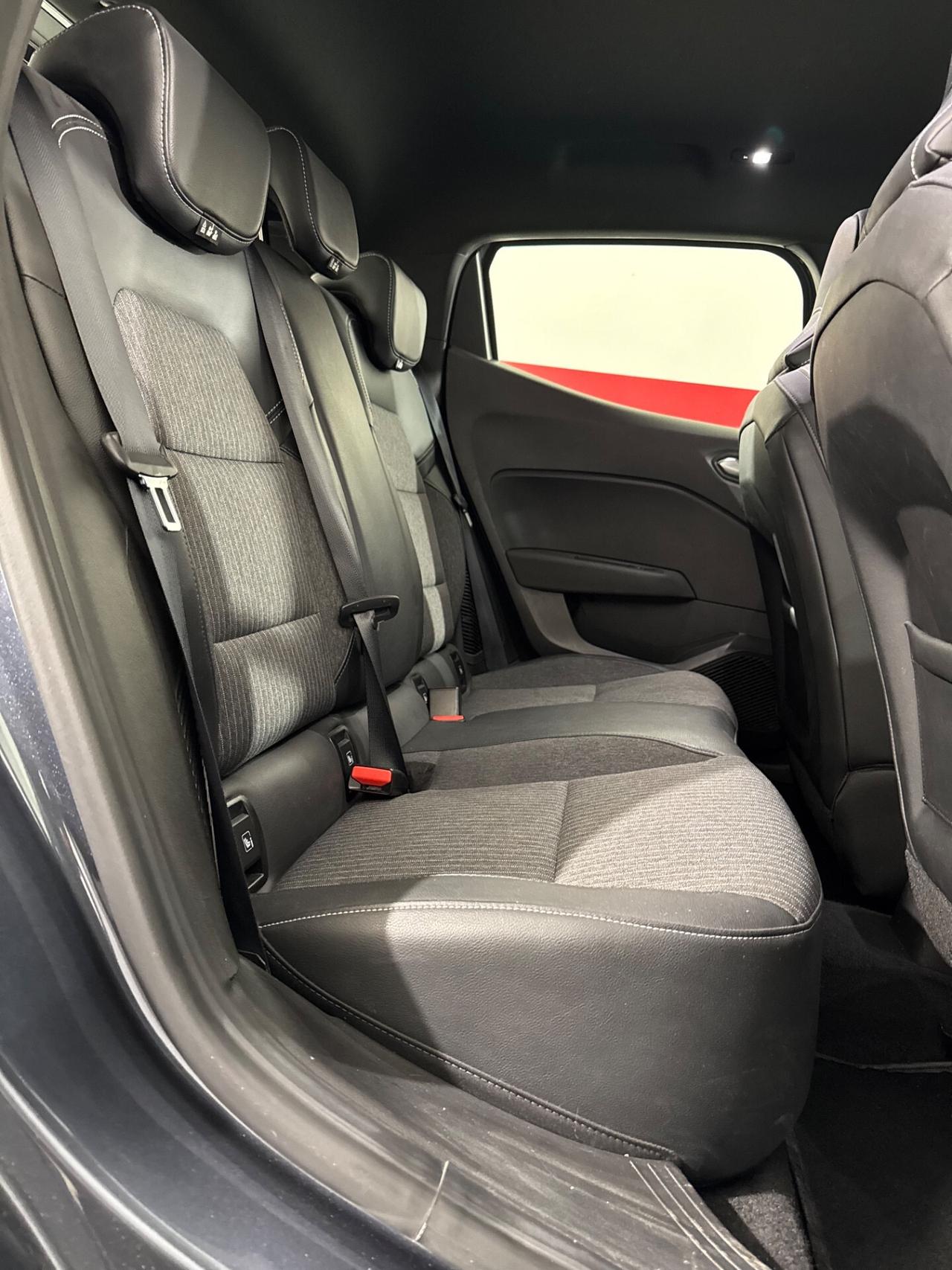 Renault Clio Full Hybrid E-Tech 140 CV 5 porte Intens