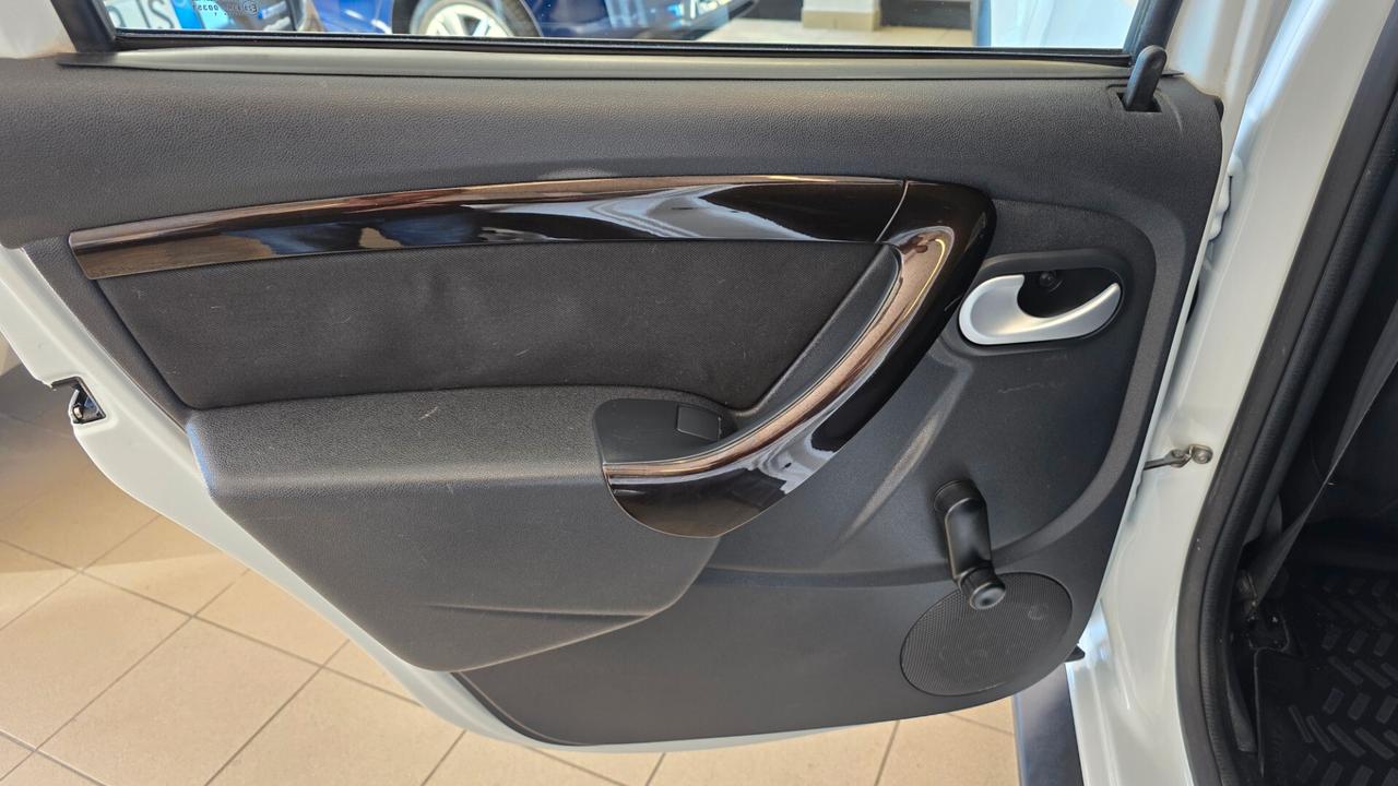 Dacia Duster 1.5 dCI 110CV 4WD + GANGIO TRAINO e BLOCCO DIFFERENZIALE