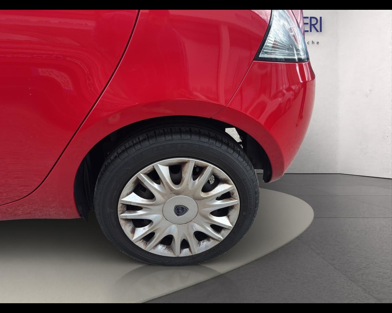 LANCIA Ypsilon 3ª serie - Ypsilon 0.9 TwinAir 85 CV 5 porte S&S Gold