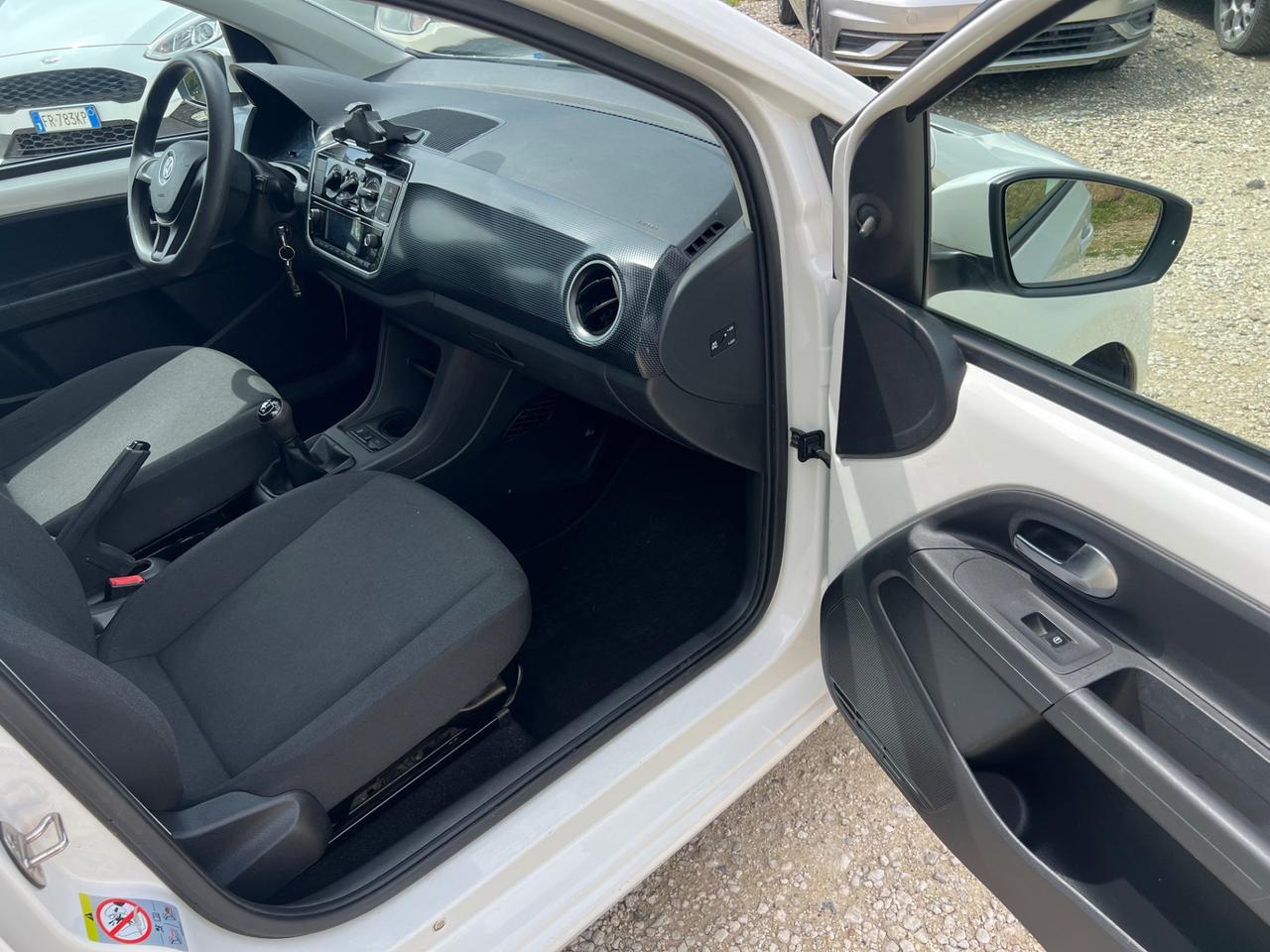 Volkswagen up! 1.0 Benzina Neopatentati Permute Rate Garanzia