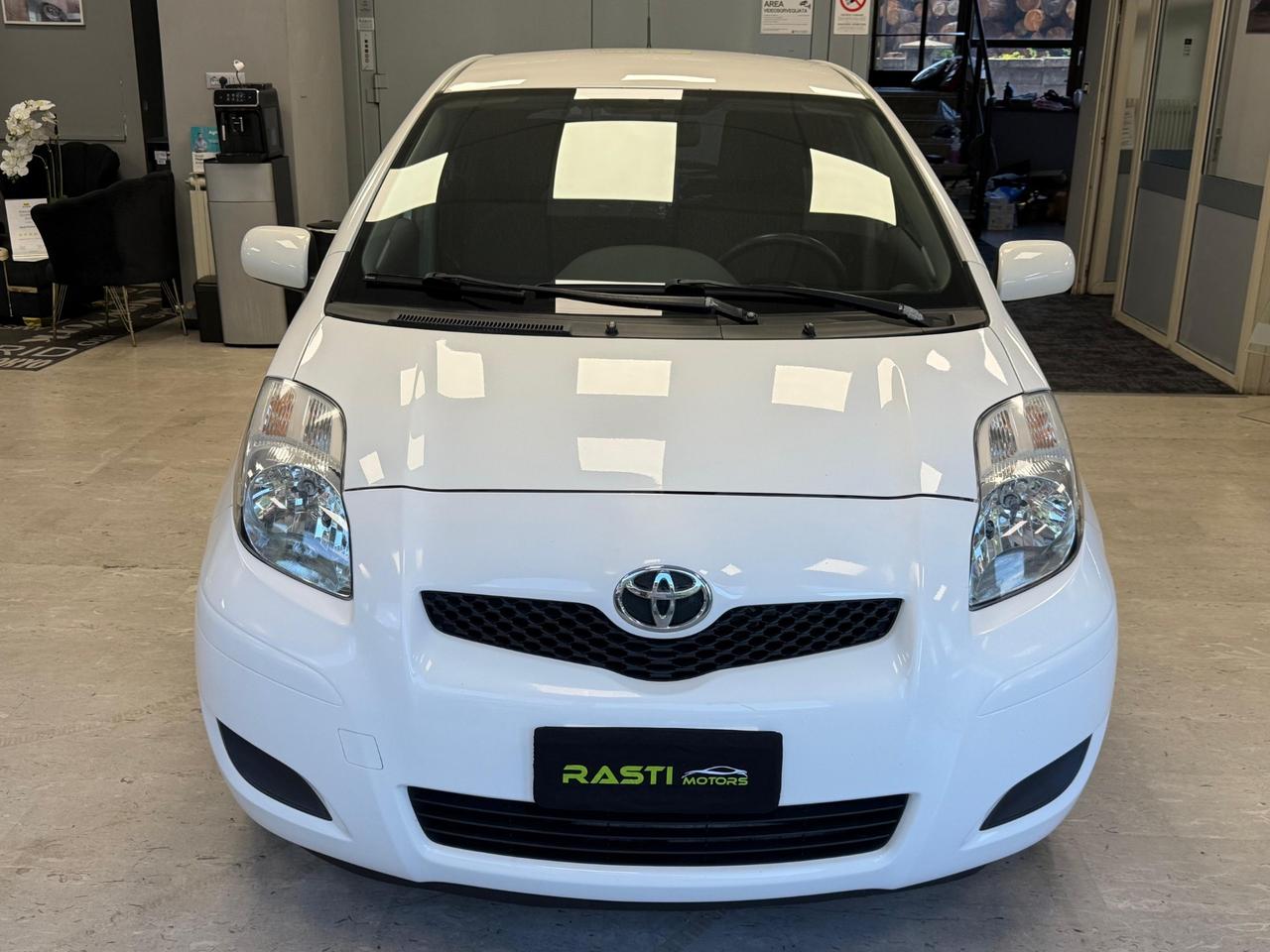 Toyota Yaris 1.3 5 porte Sol