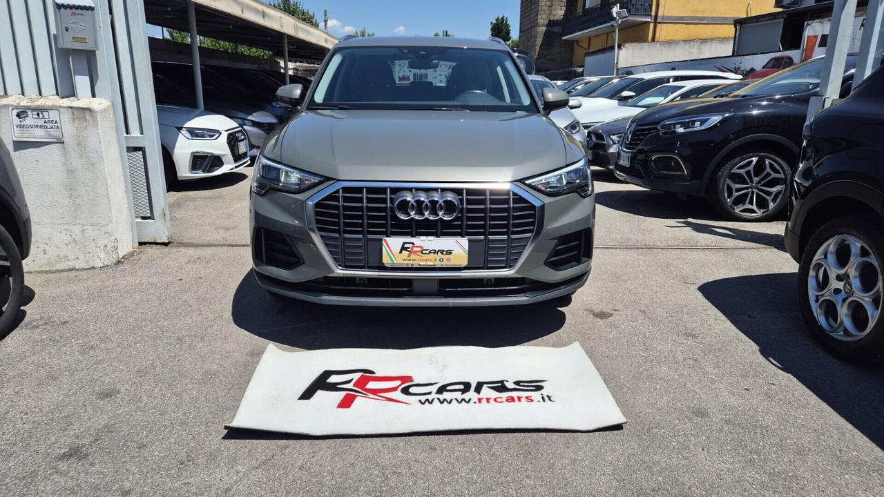Audi Q3 35 TDI S tronic Business