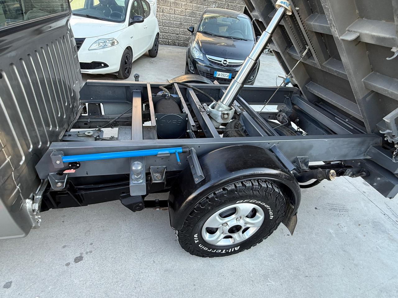 Mahindra Goa 2.2 4WD DC Pick-Up ribaltabile