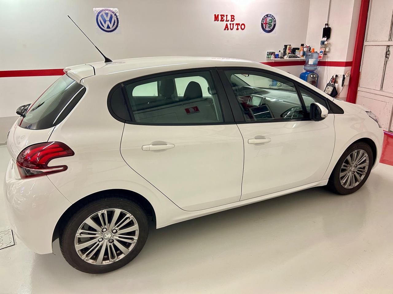 Peugeot 208 BlueHDi 75 5 porte