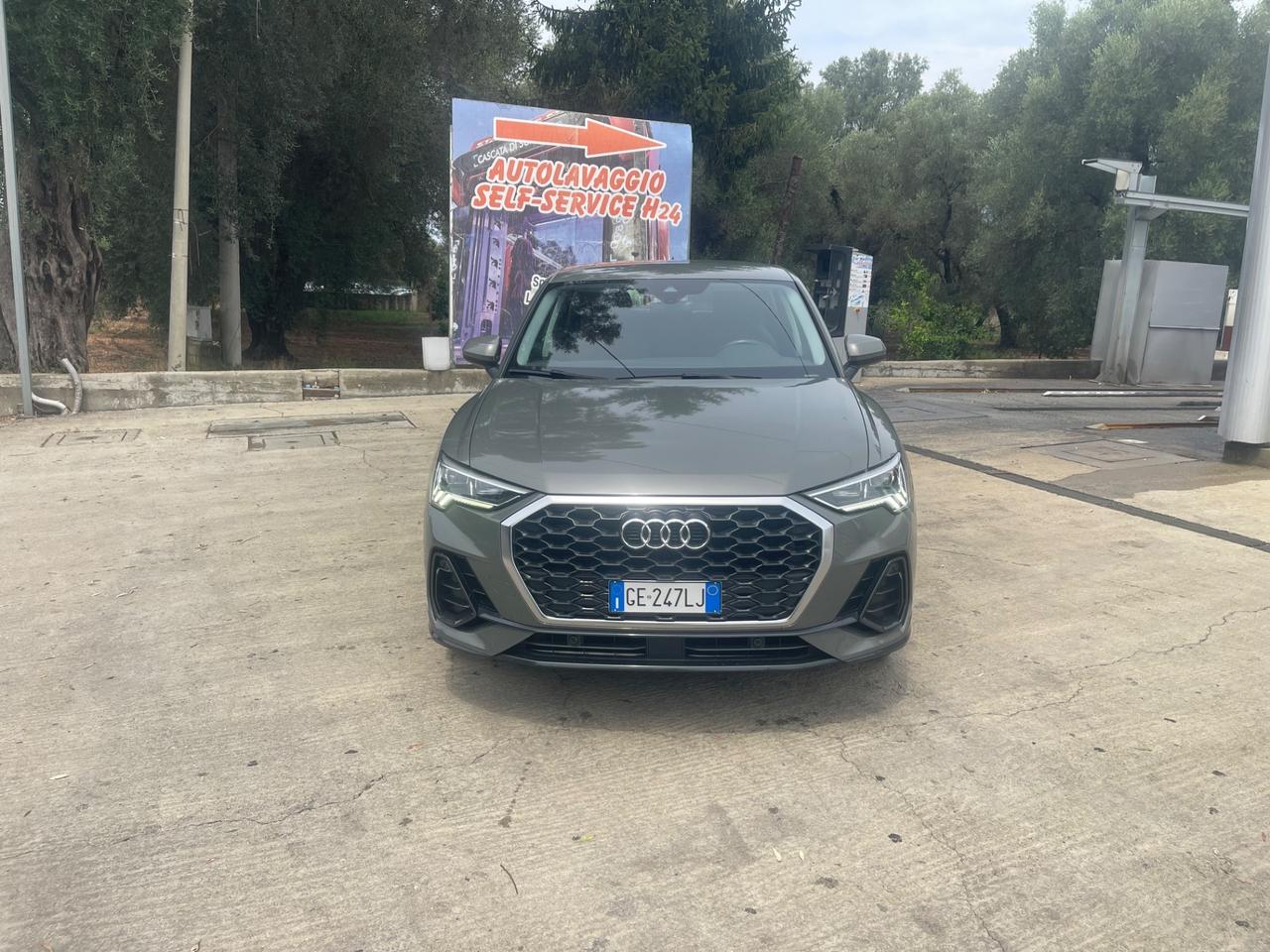 Audi Q3 35 TDI quattro S tronic Business Advanced