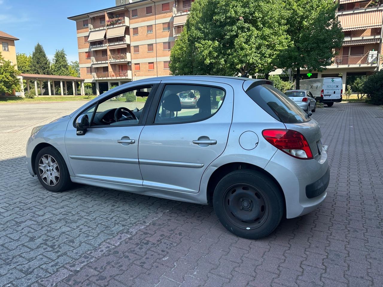 Peugeot 207 1.4 HDi NEOPATENTATI