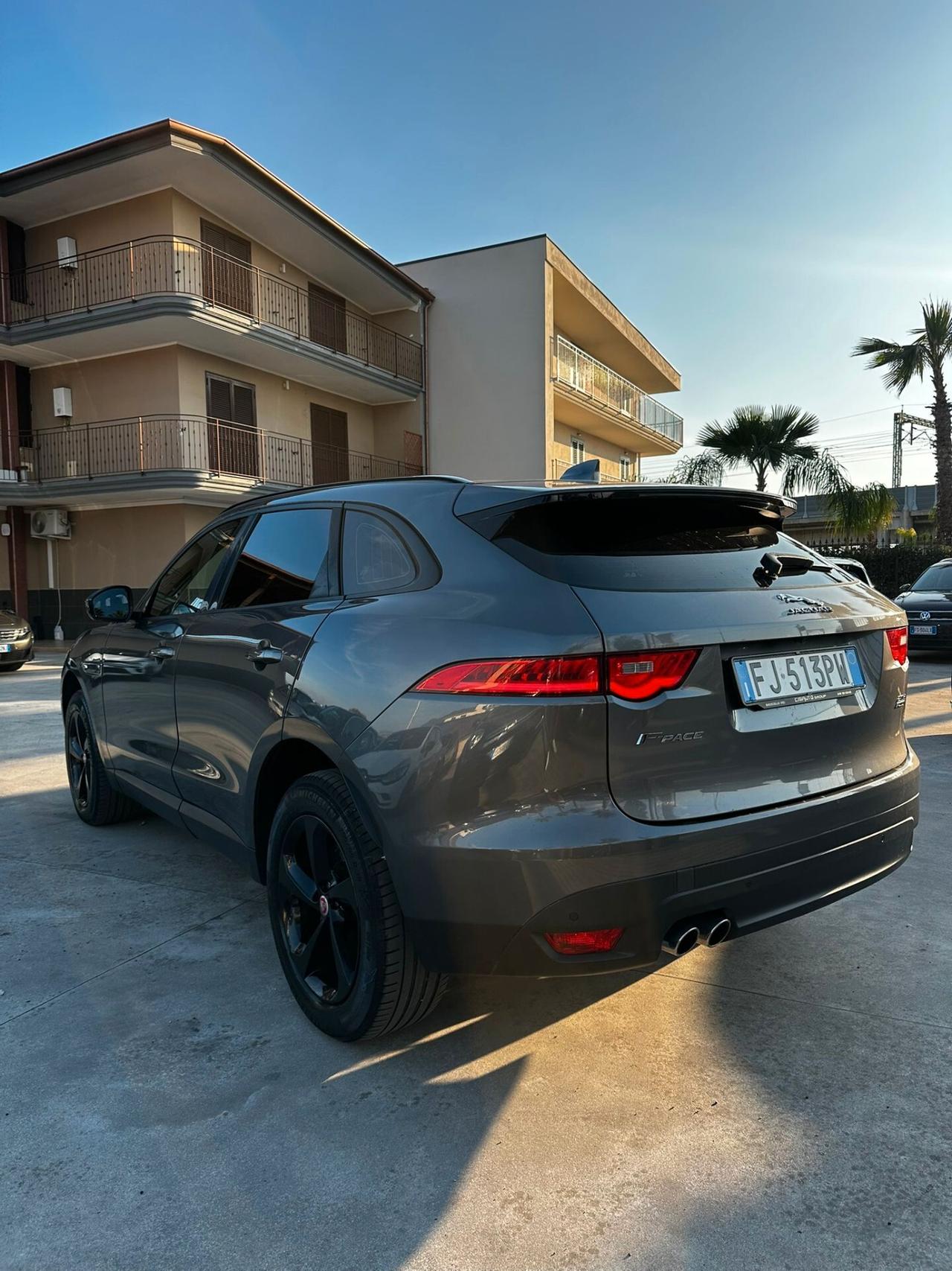 Jaguar F-Pace 2.0 D 180 CV AWD Portfolio