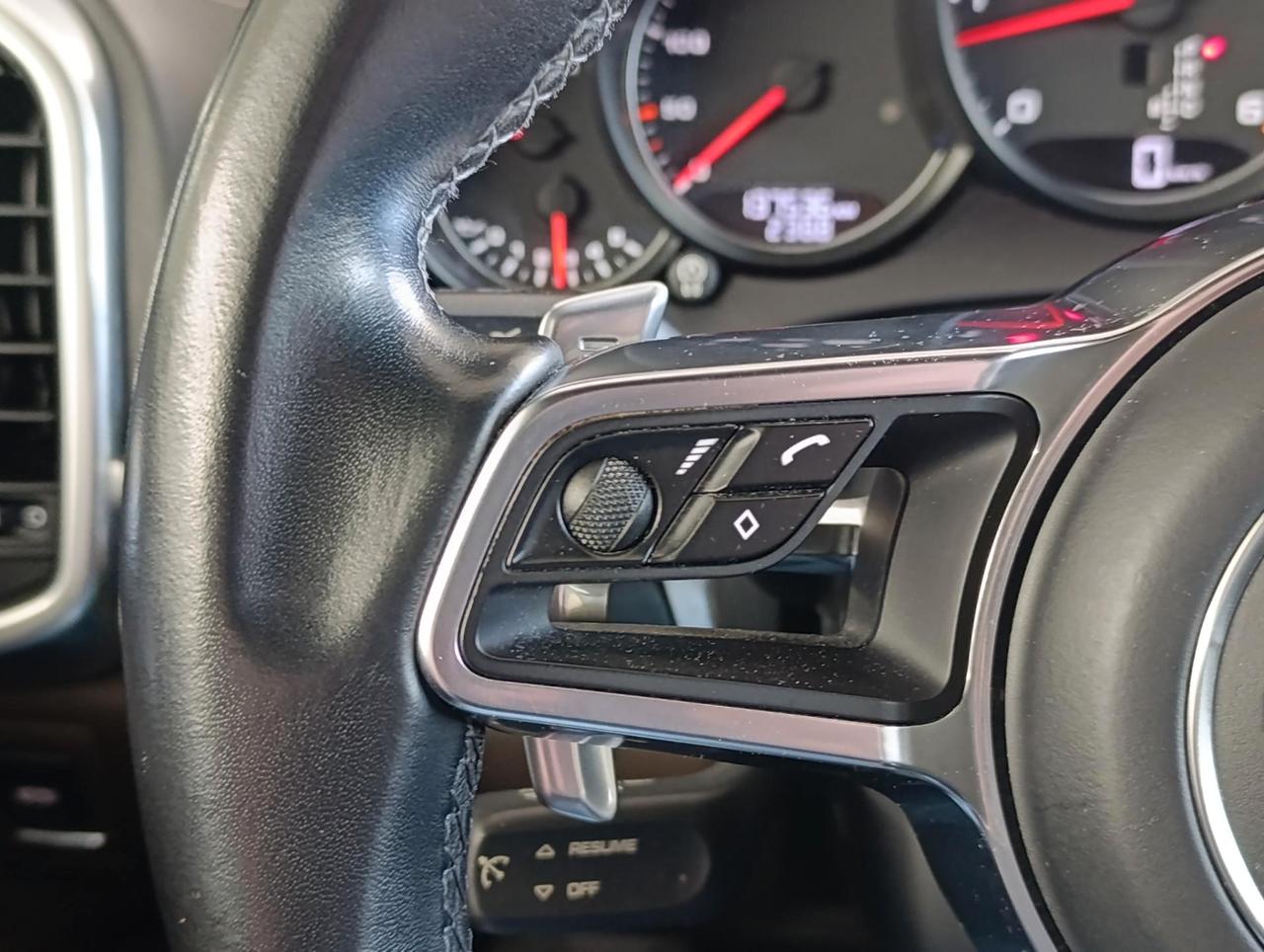 Porsche Cayenne 3.0 Platinum Edition tiptronic