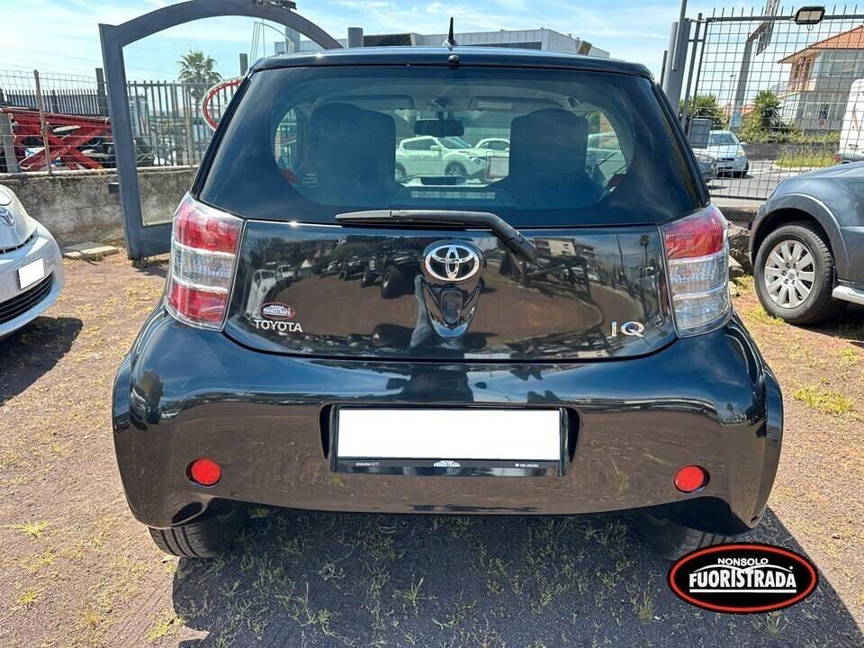 Toyota iQ Toyota iQ 1.4 D-4D