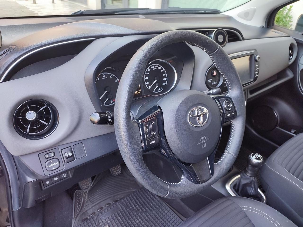 Toyota Yaris 1.0 VVT-i 72 CV Active 5 porte #6932