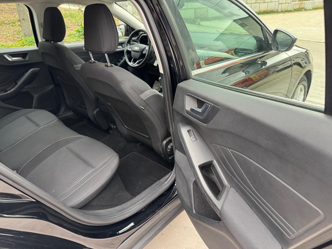 Ford Focus 1.5 EcoBlue 120 CV SW Business (Autocarro) N1