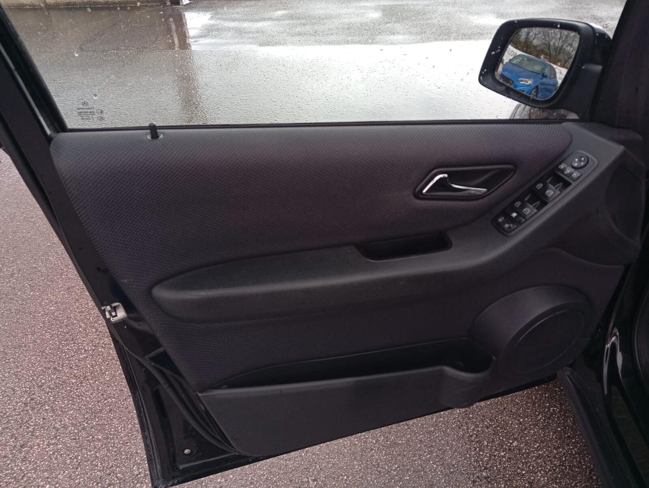 Mercedes-benz A 160 blue efficency