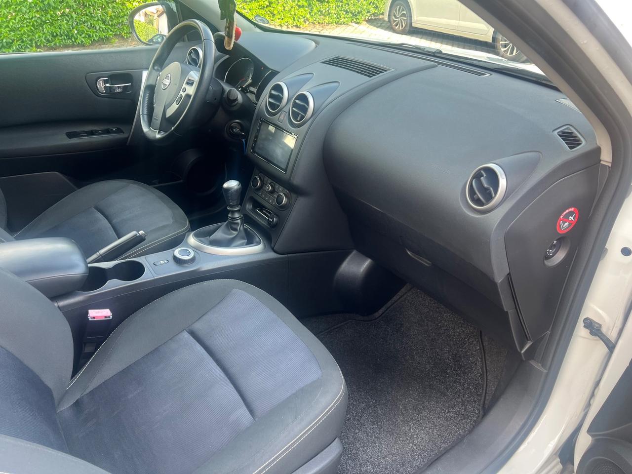 Nissan Qashqai 1.6 dCi DPF Tekna 4X4