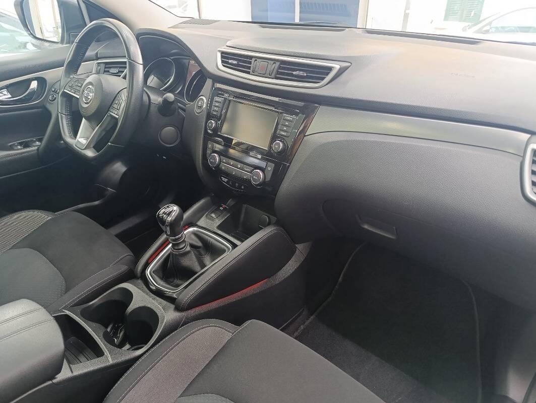 Nissan Qashqai Nissan Qashqai 1.3 DIG-T Business 140 CV – 2019