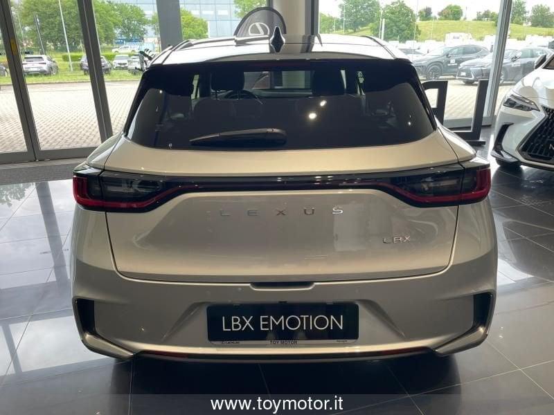 Lexus LBX Hybrid Emotion