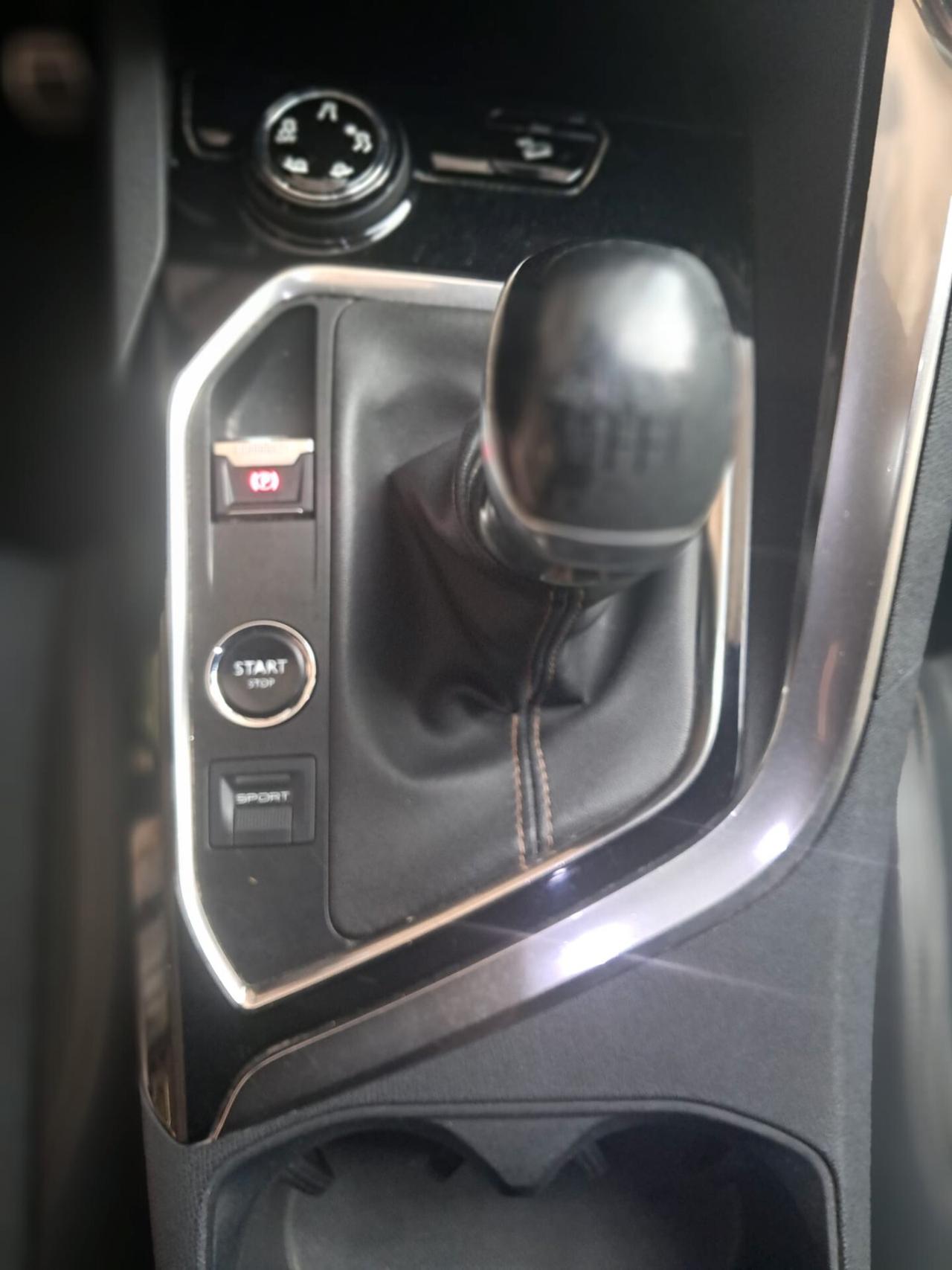 PEUGEOT 3008 1.5Diesel130CV-GtLine-FullOptionalEuro13990