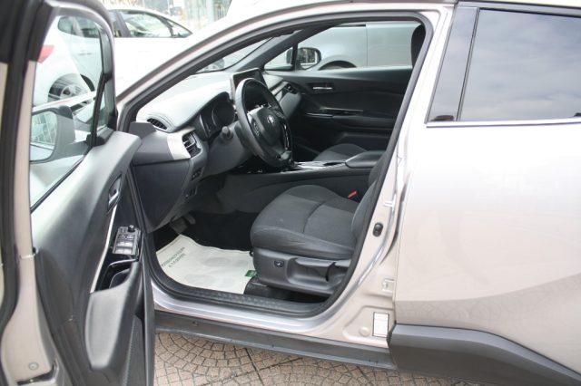 TOYOTA C-HR 1.8 Hybrid E-CVT Trend