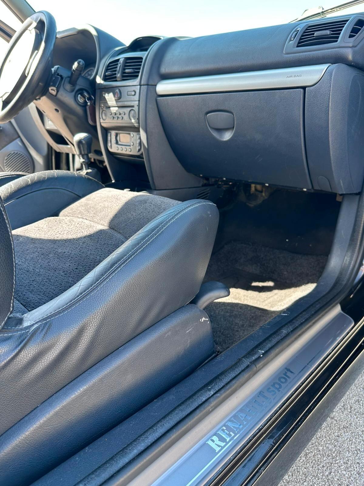 Renault Clio 2.0 16V Sport