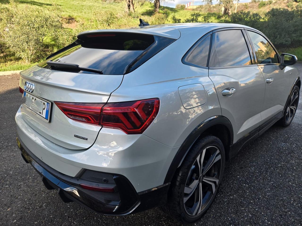 Audi Q3 SPB 40 TDI S tronic quattro edition