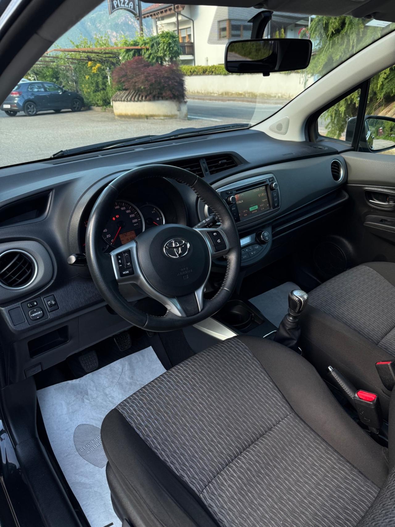 Toyota Yaris 1.4 D-4D 5 porte Lounge